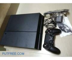 Ps4 with controller