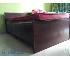 Single bed with storage (2 in no)