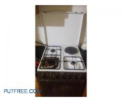 INDESIT (ITALIAN) OVEN, 3 BURNERS AND HOT PLATE