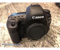 Canon EOS 5D Mark IV Digital SLR Camera Kit EF 24-105mm Lens