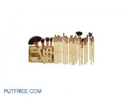 Makeup brushes by foolzy
