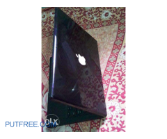 MacBook Pro APPLE Laptop scratchless condition