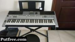 Yamaha keyboard PSR I 455