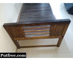 Rosewood single cot exclusively for vintage lovers